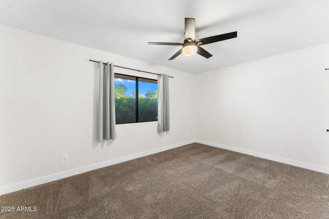 Real Estate Picture 35