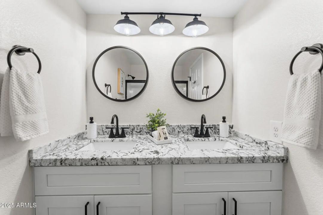 Real Estate Picture 36