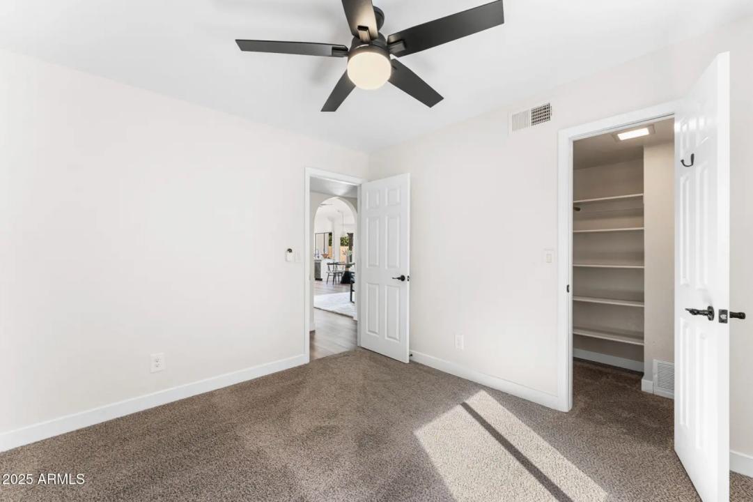 Real Estate Picture 38