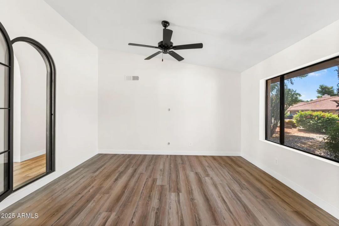 Real Estate Picture 21