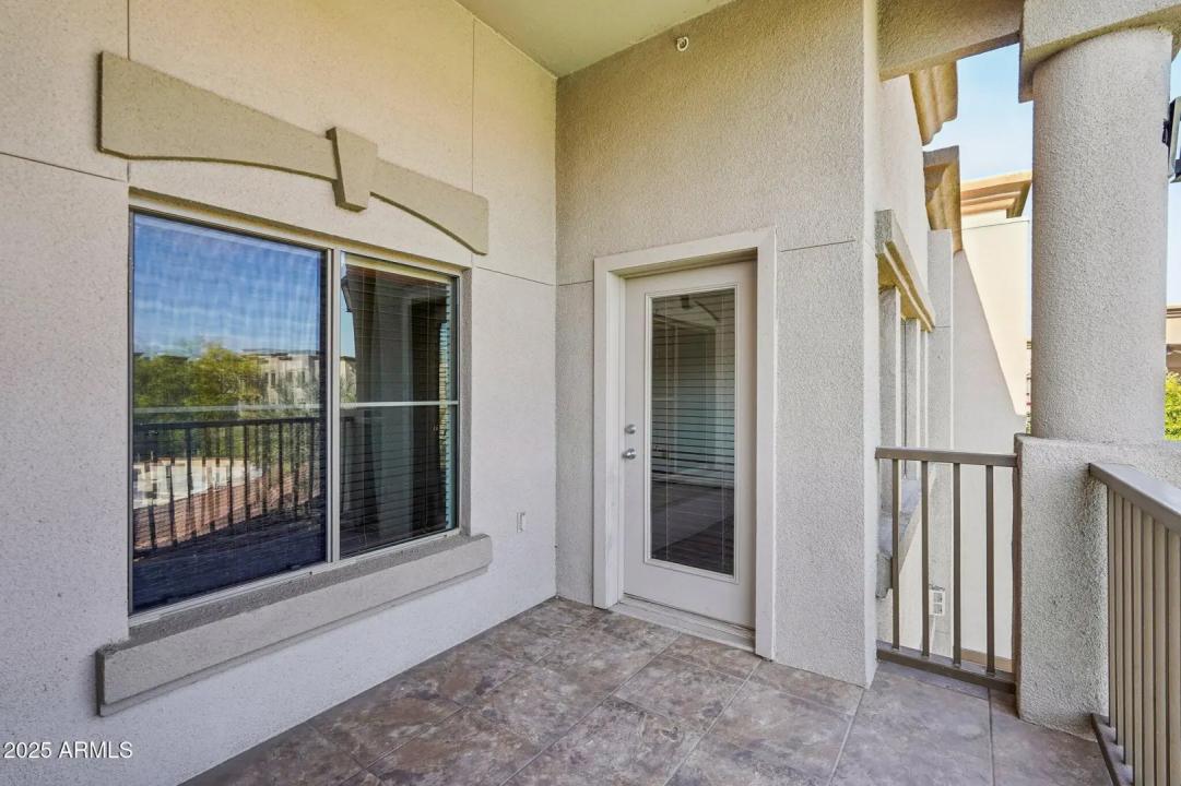 Real Estate Picture 16