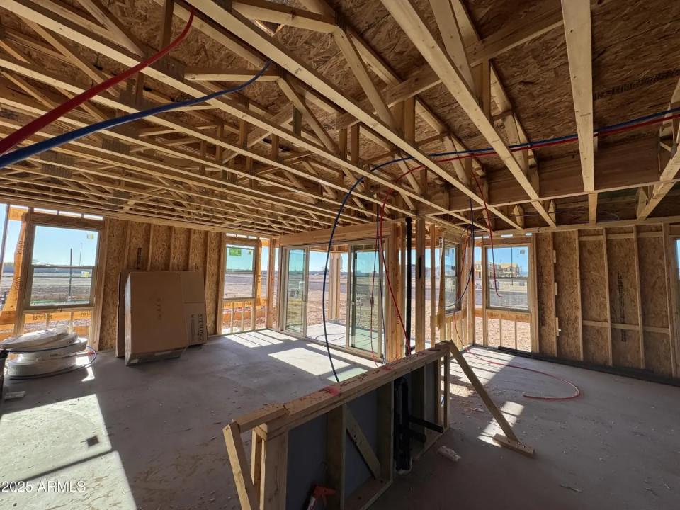 Real Estate Picture 3