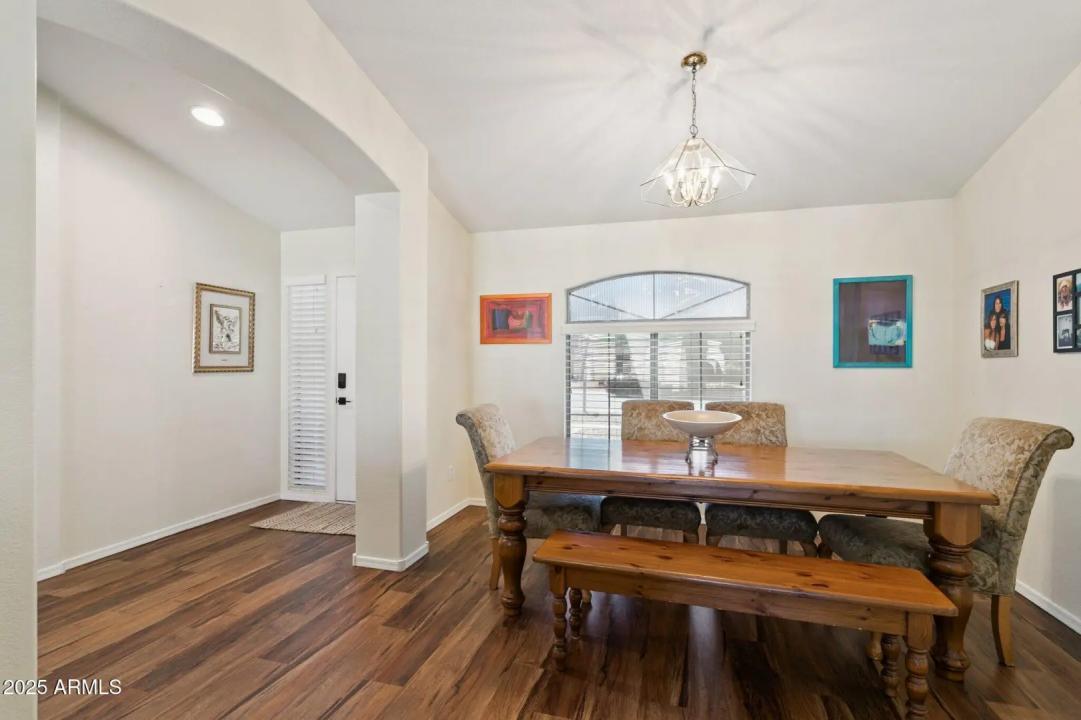 Real Estate Picture 3