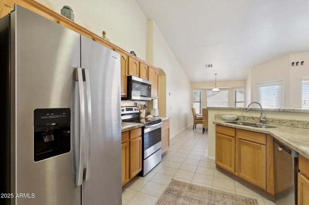 Real Estate Picture 9