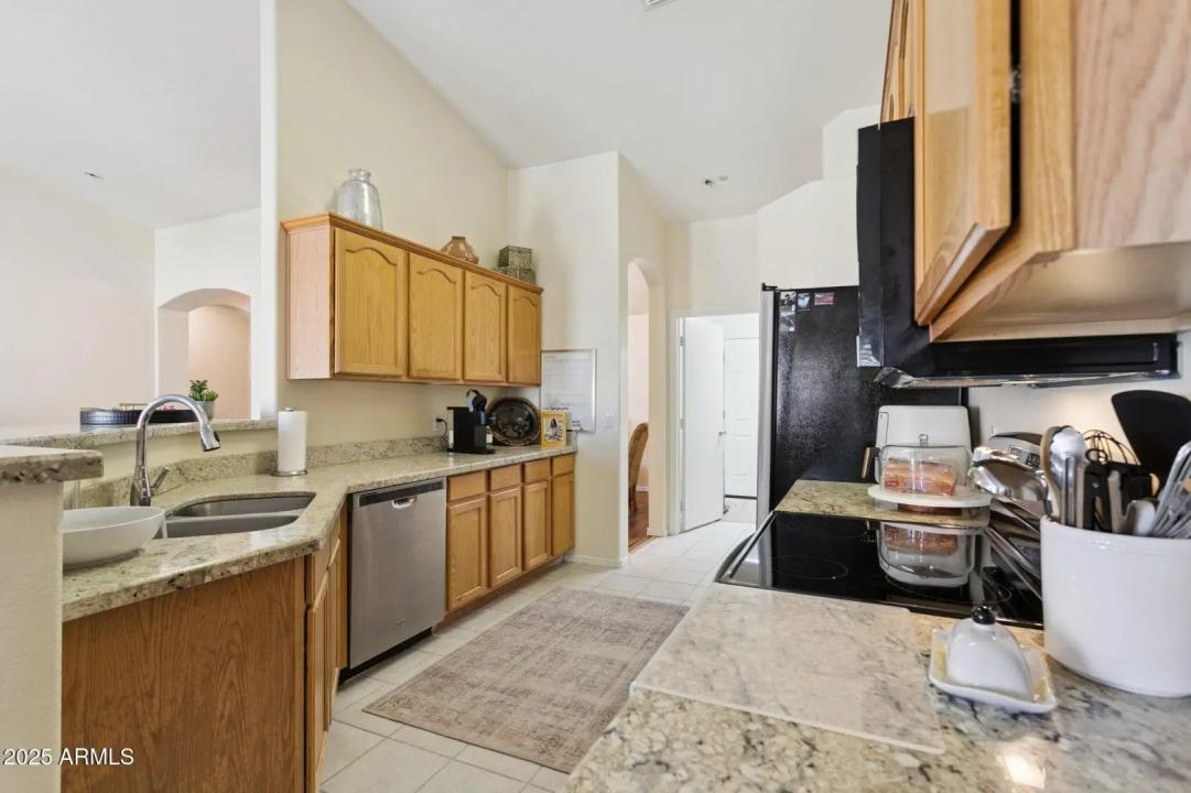 Real Estate Picture 10