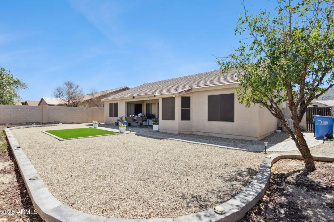 Real Estate Picture 23