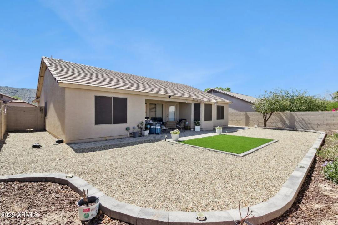 Real Estate Picture 24