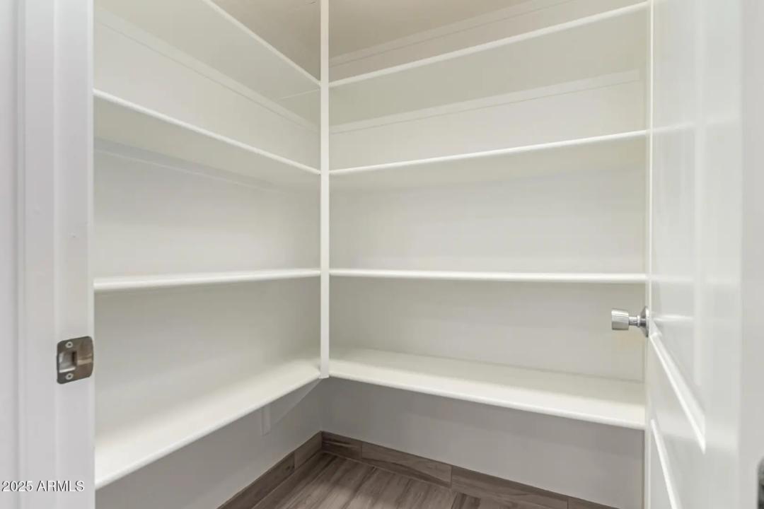 Real Estate Picture 15