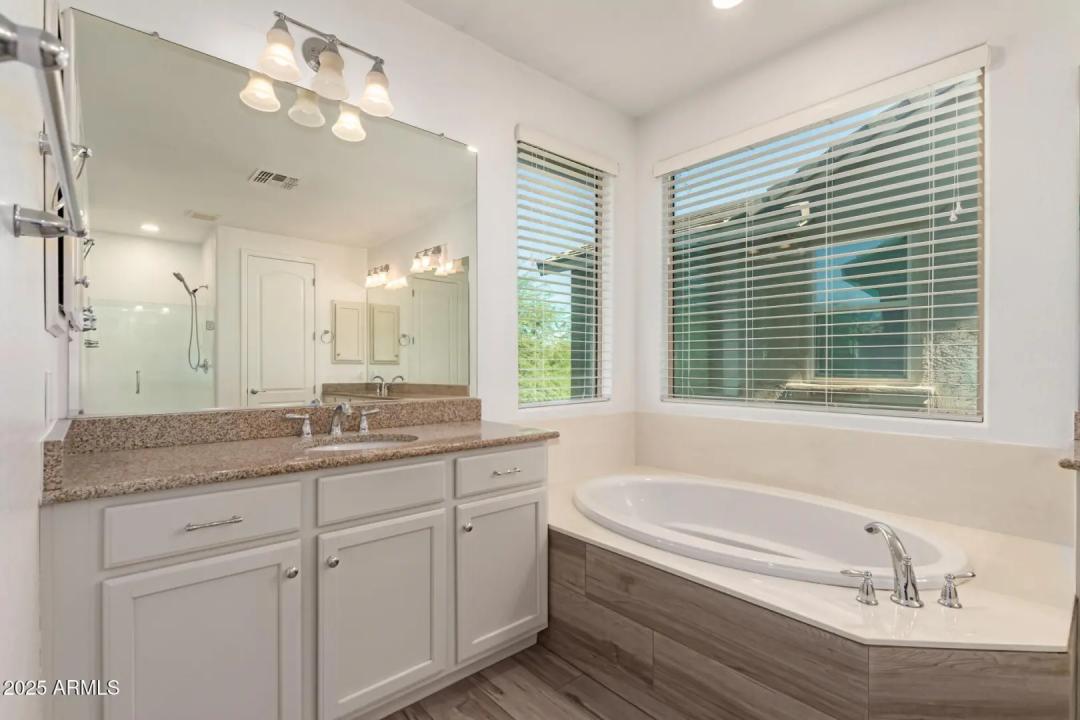 Real Estate Picture 20