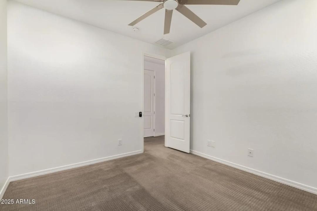 Real Estate Picture 28