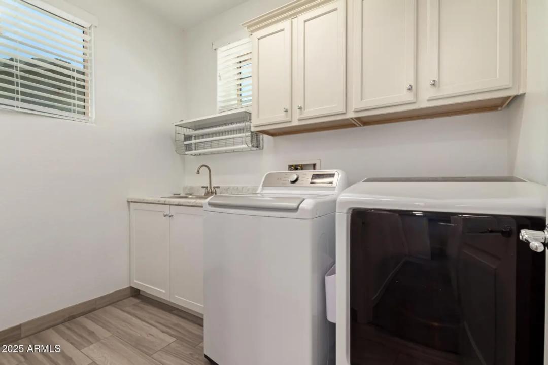 Real Estate Picture 32