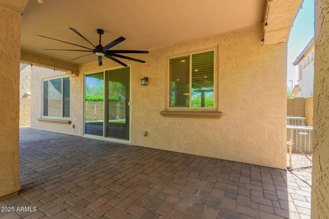 Real Estate Picture 35