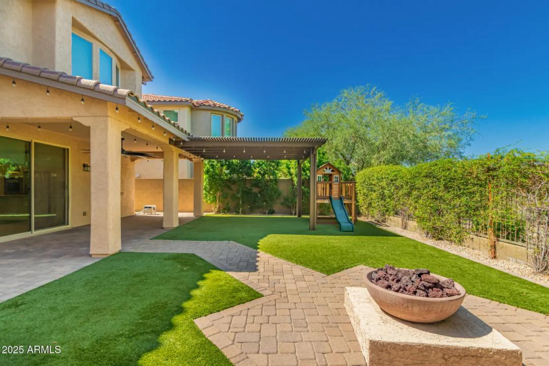Real Estate Picture 39