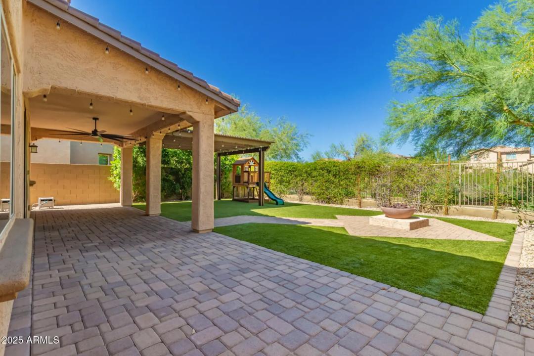 Real Estate Picture 40