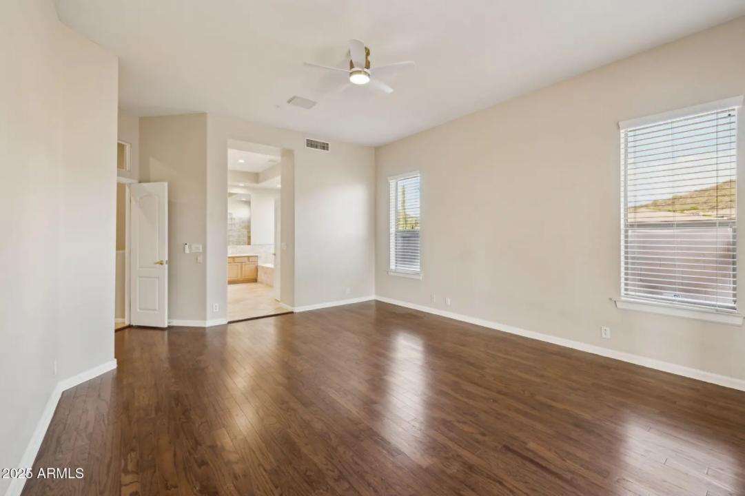 Real Estate Picture 17