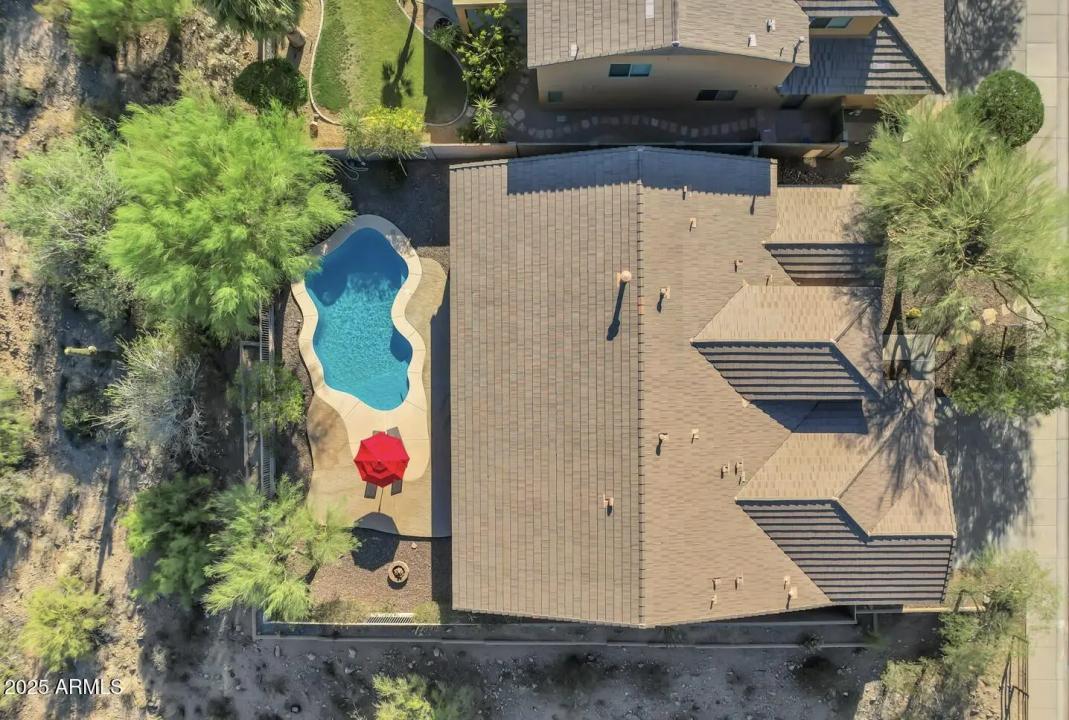 Real Estate Picture 37