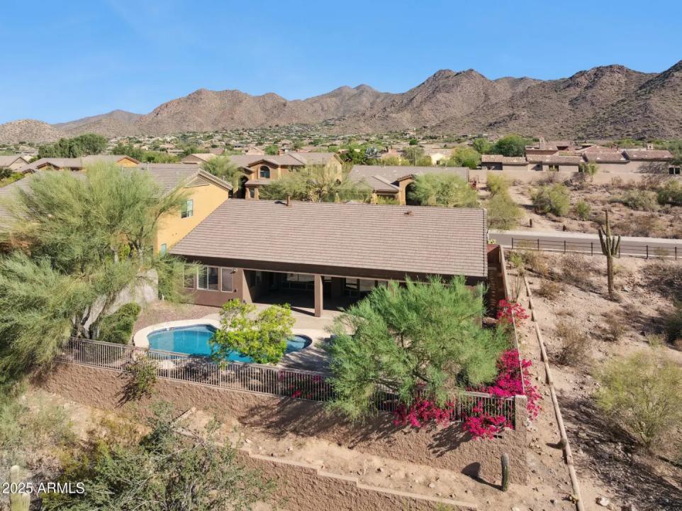 Real Estate Picture 39