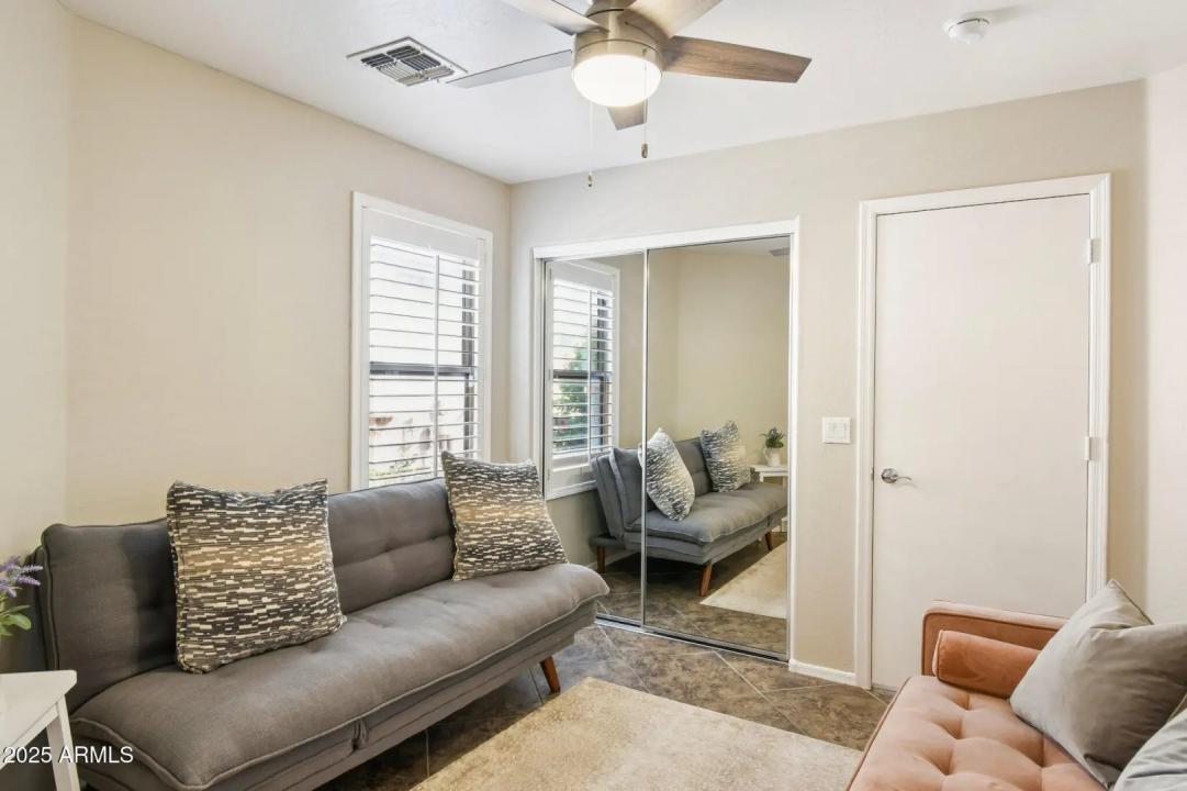 Real Estate Picture 19