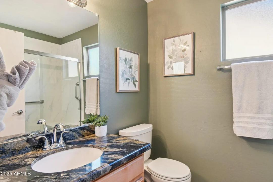Real Estate Picture 9
