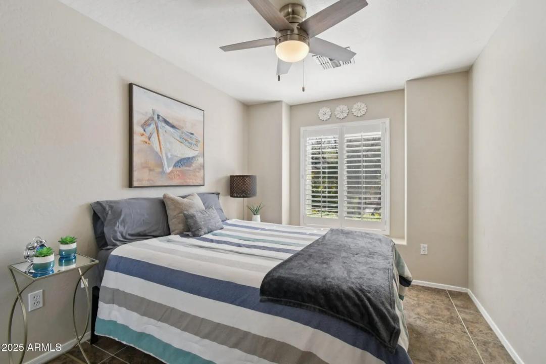 Real Estate Picture 8