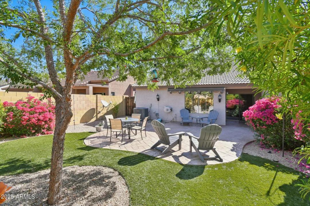 Real Estate Picture 3