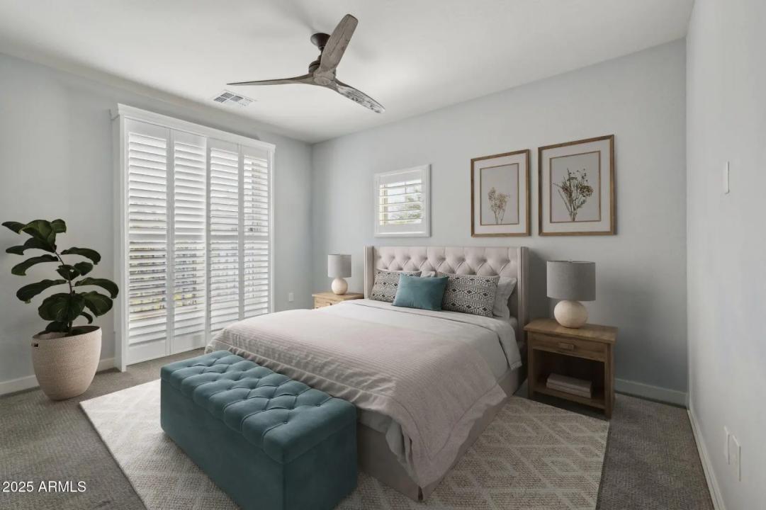 Real Estate Picture 11