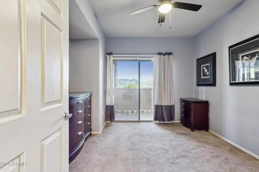 Real Estate Picture 14