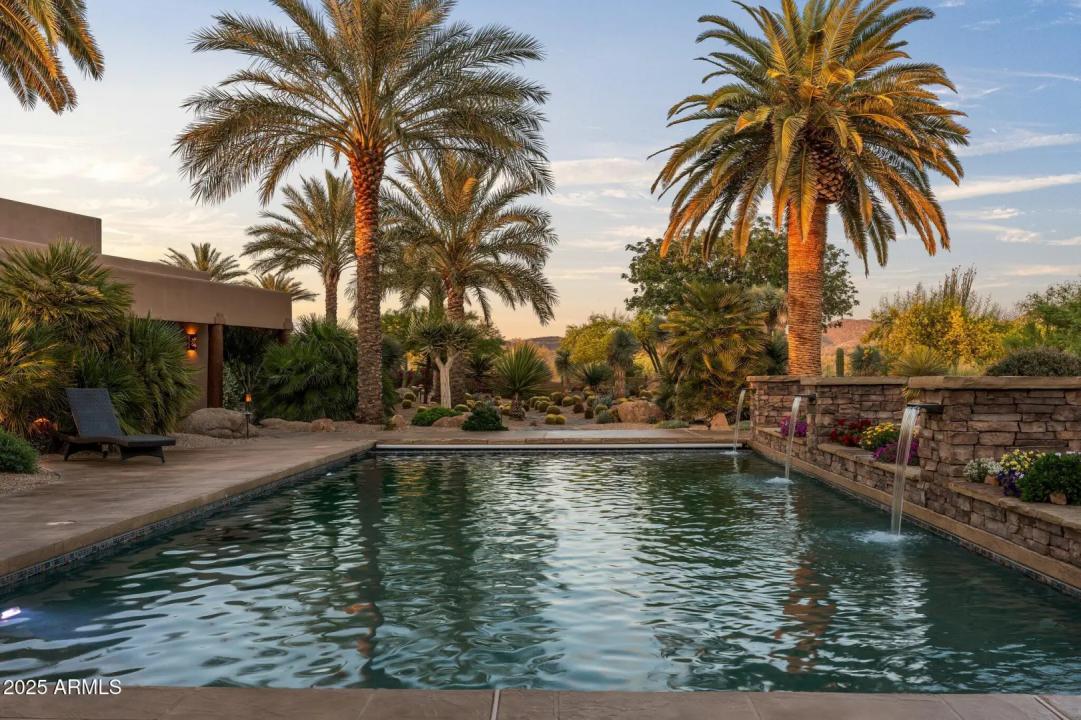 Real Estate Picture 9