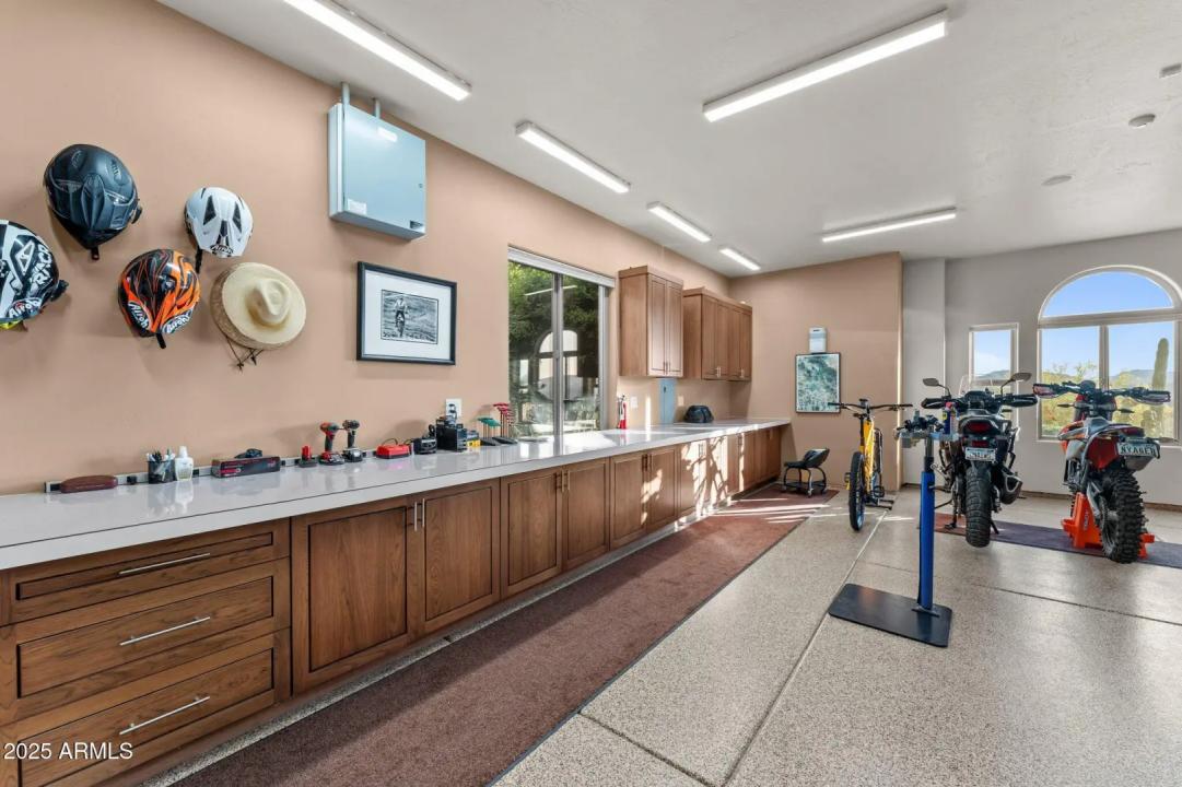 Real Estate Picture 15