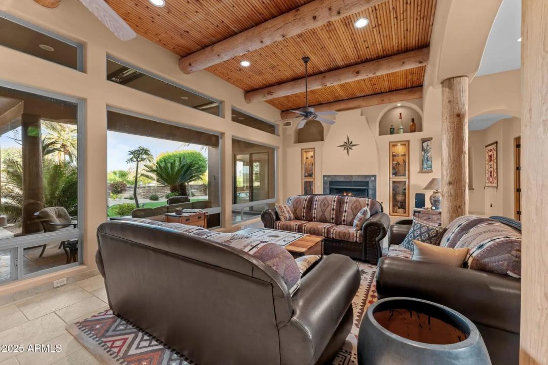 Real Estate Picture 17