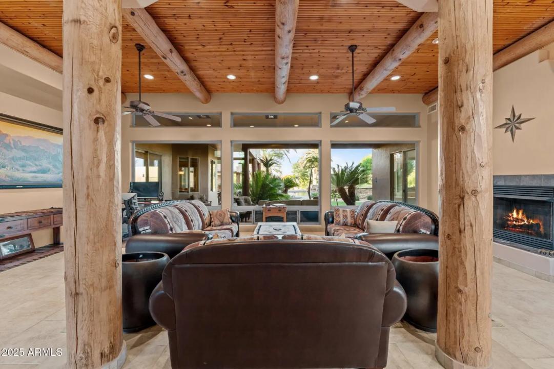Real Estate Picture 18
