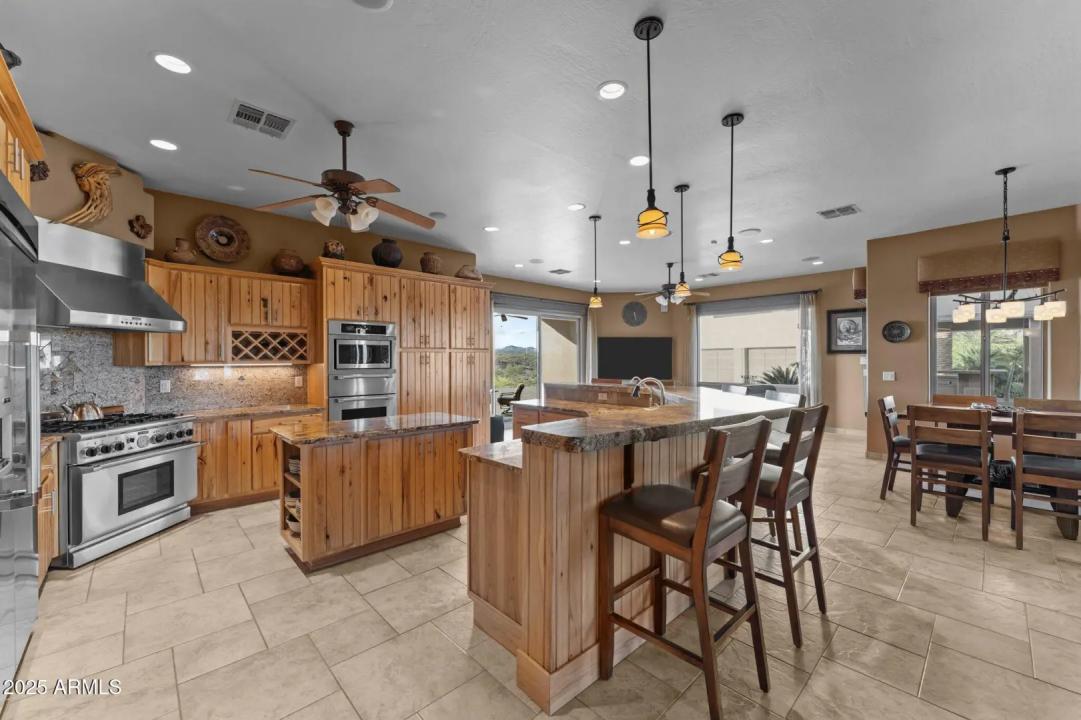 Real Estate Picture 19