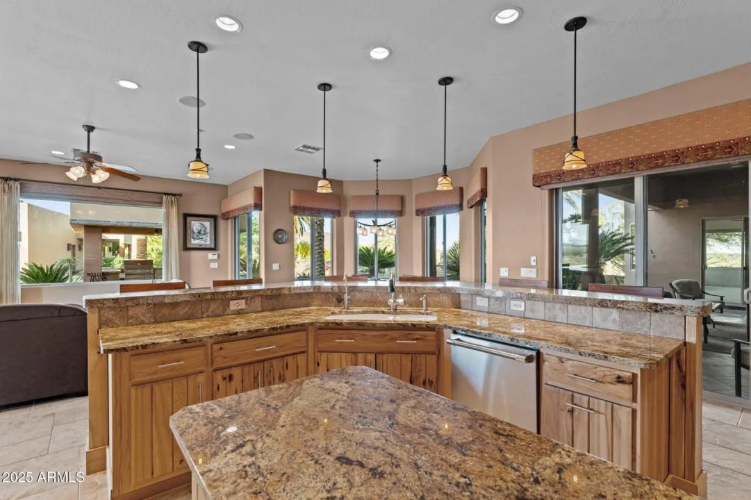 Real Estate Picture 20