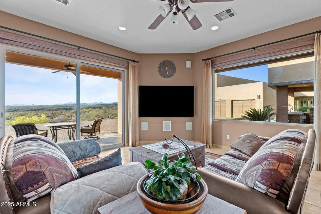 Real Estate Picture 22