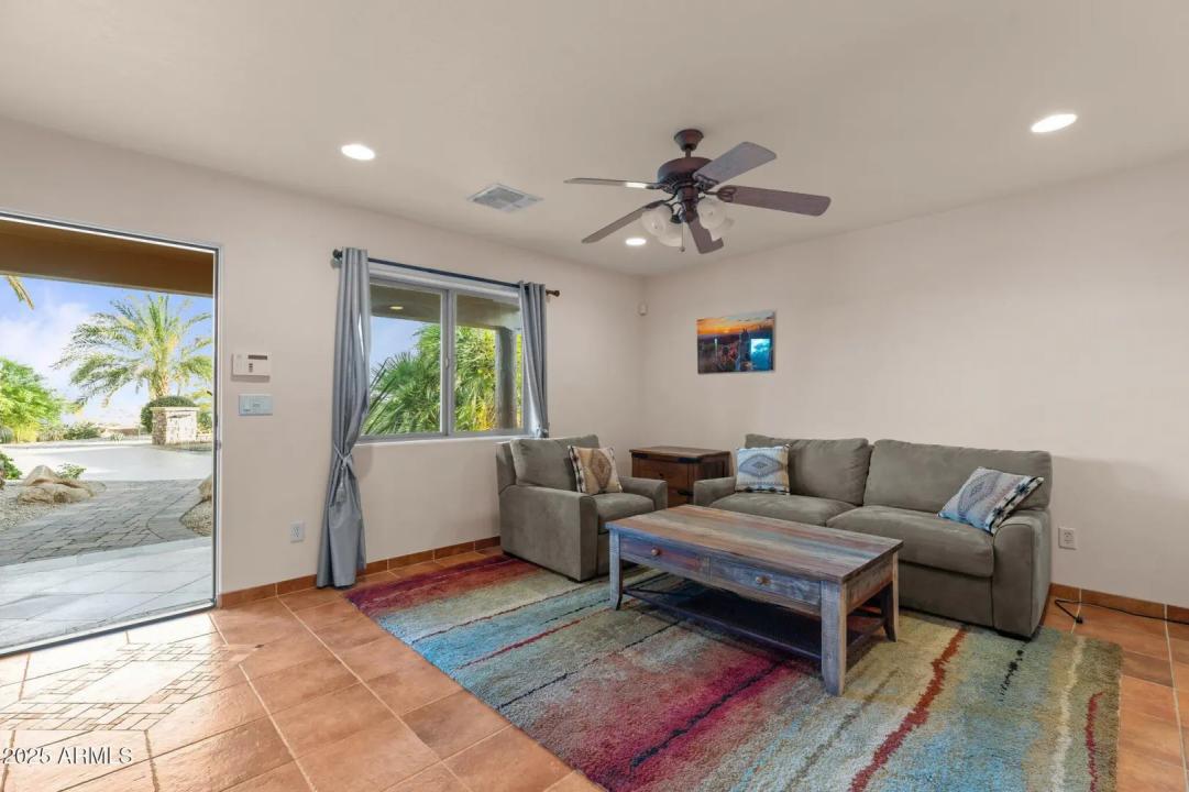 Real Estate Picture 44