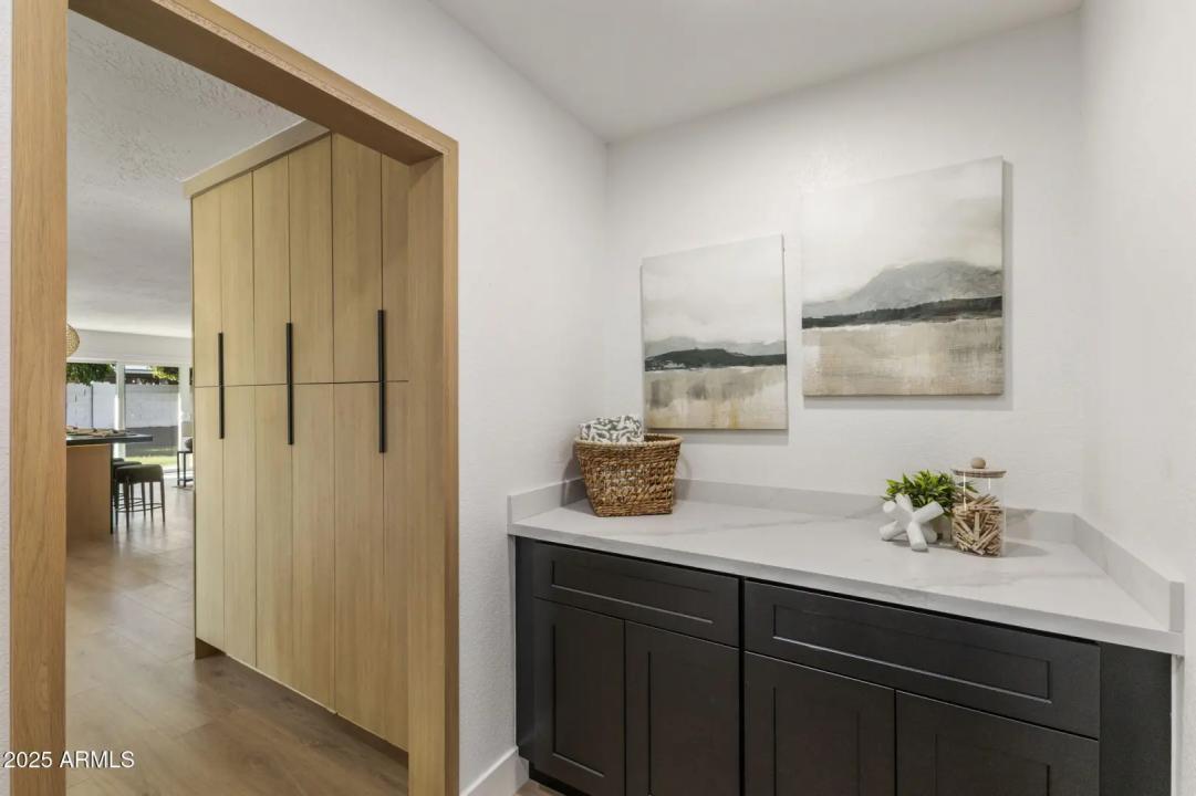 Real Estate Picture 15