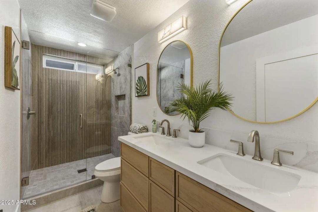 Real Estate Picture 19
