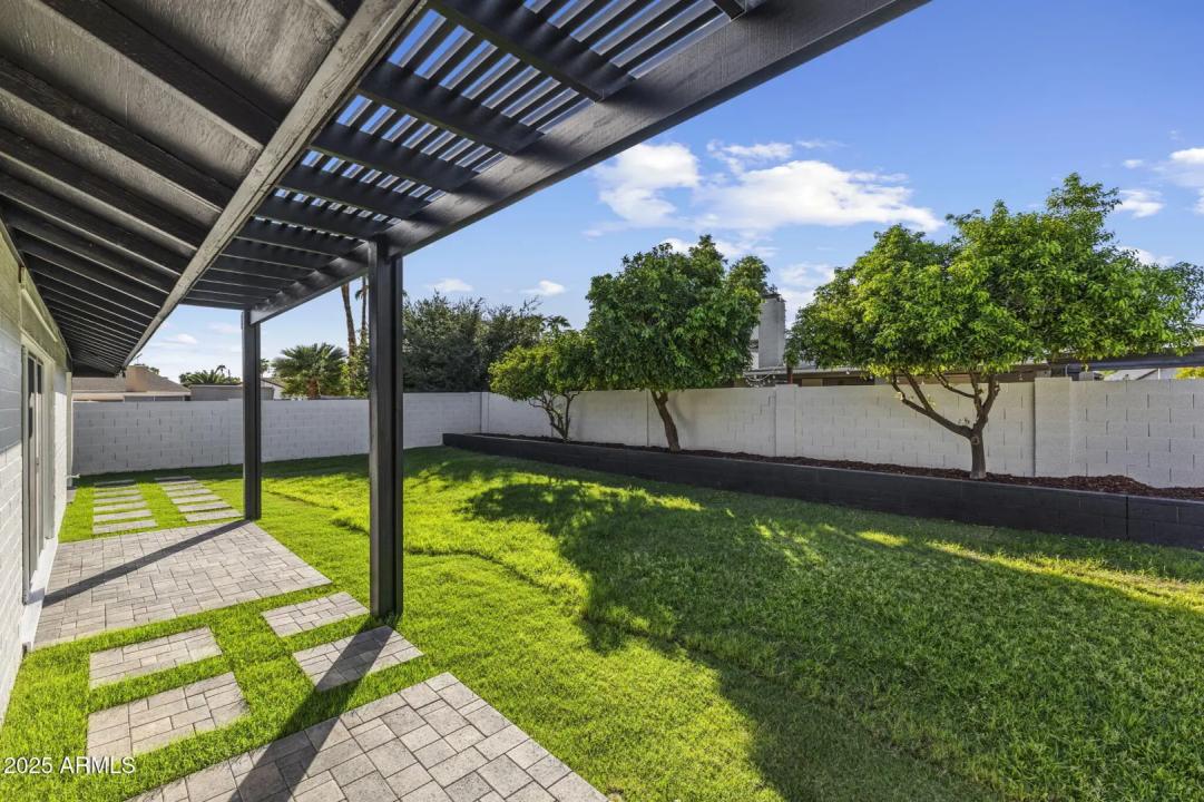 Real Estate Picture 27