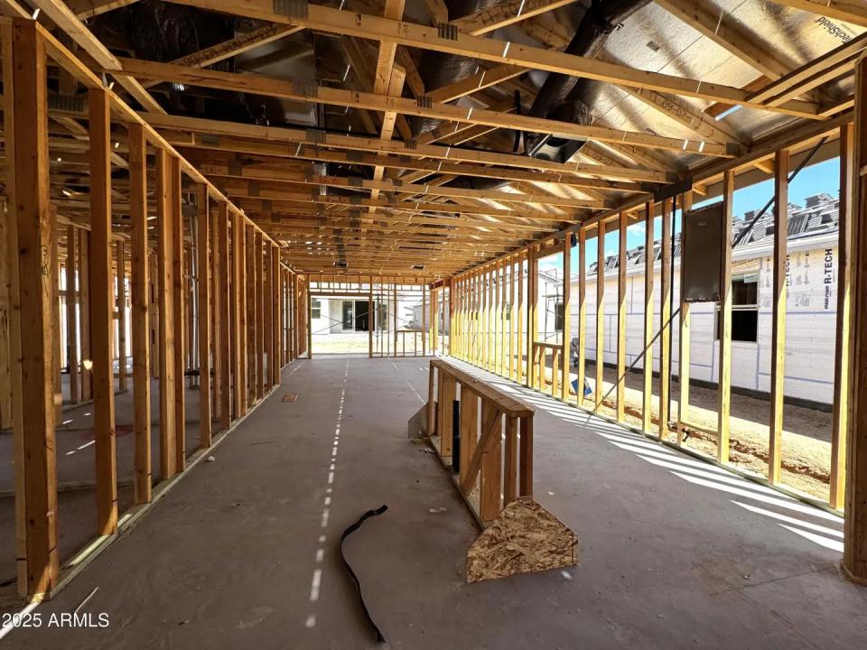 Real Estate Picture 7