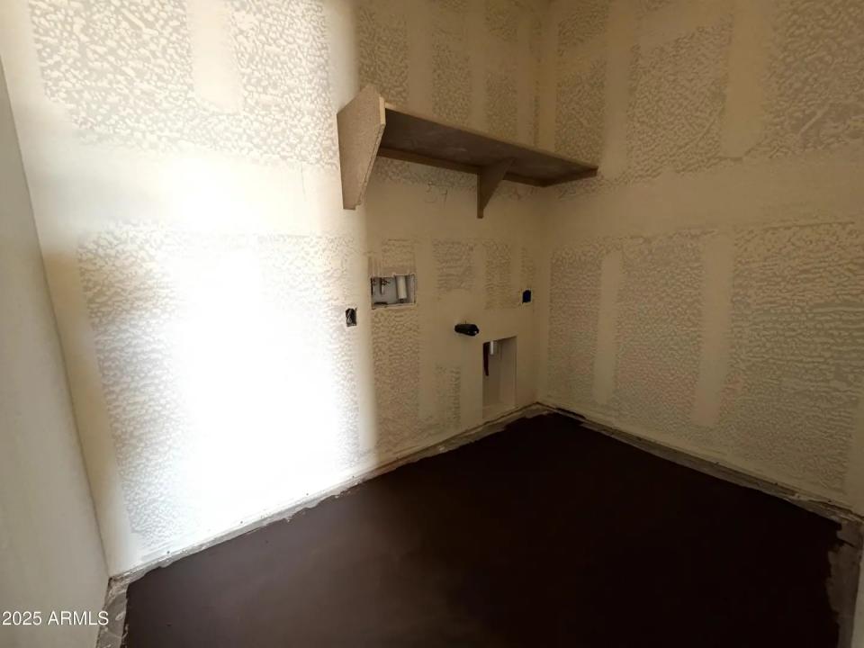 Real Estate Picture 20
