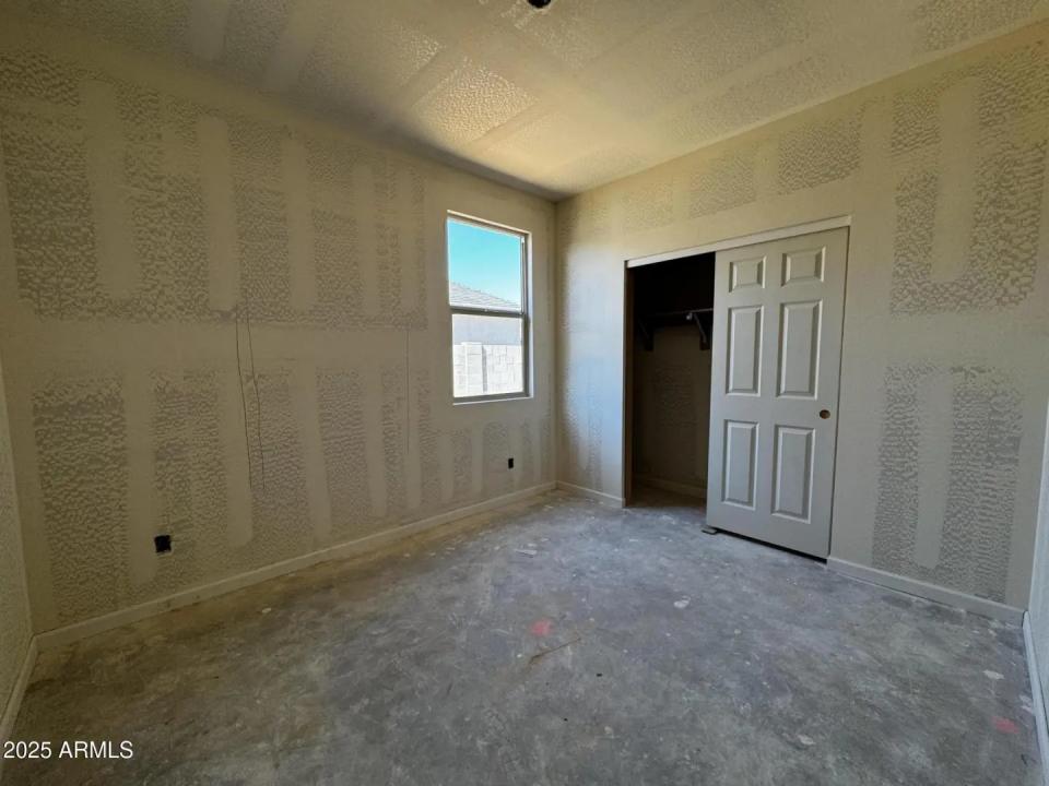 Real Estate Picture 21