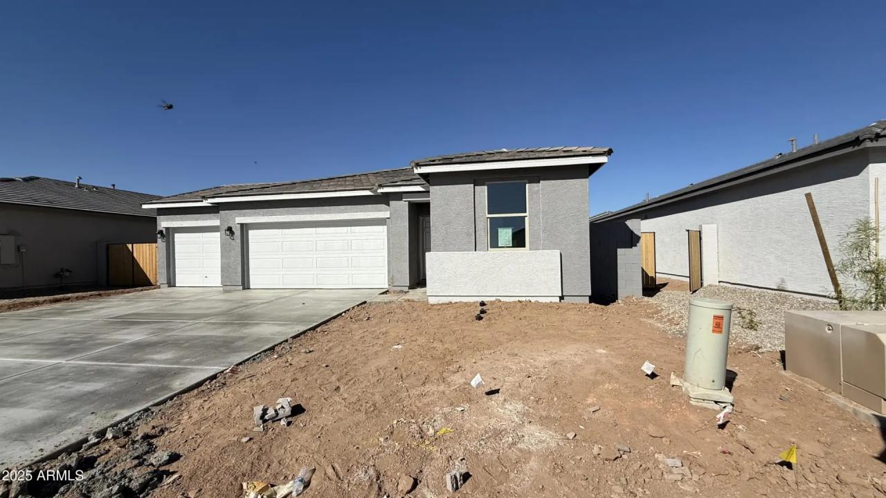 Real Estate Picture 4