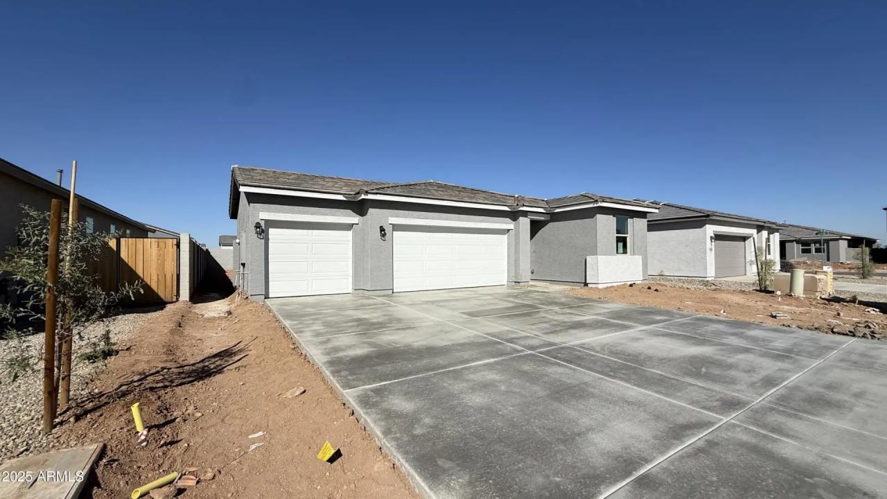 Real Estate Picture 6