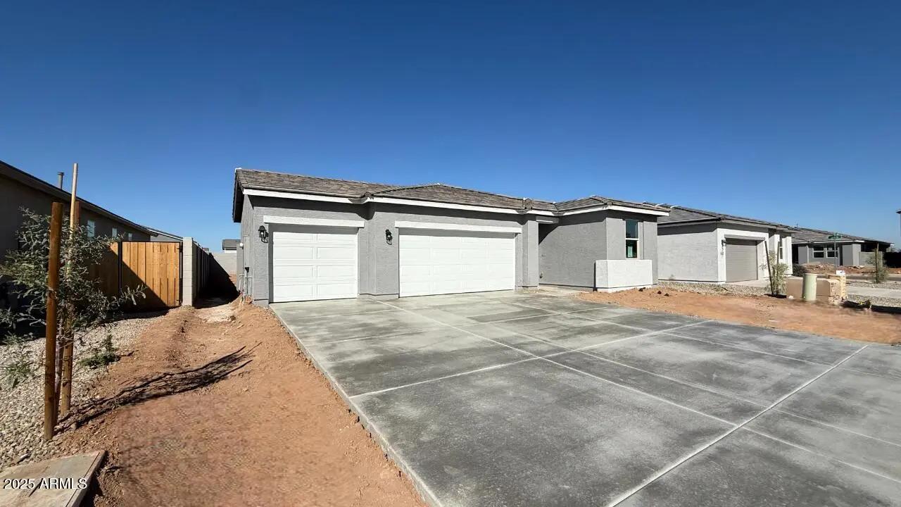 Real Estate Picture 7