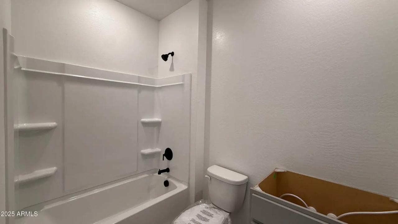 Real Estate Picture 11