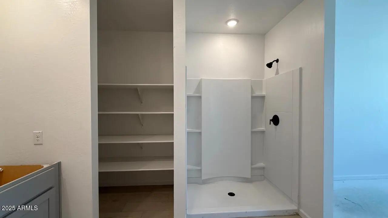 Real Estate Picture 19