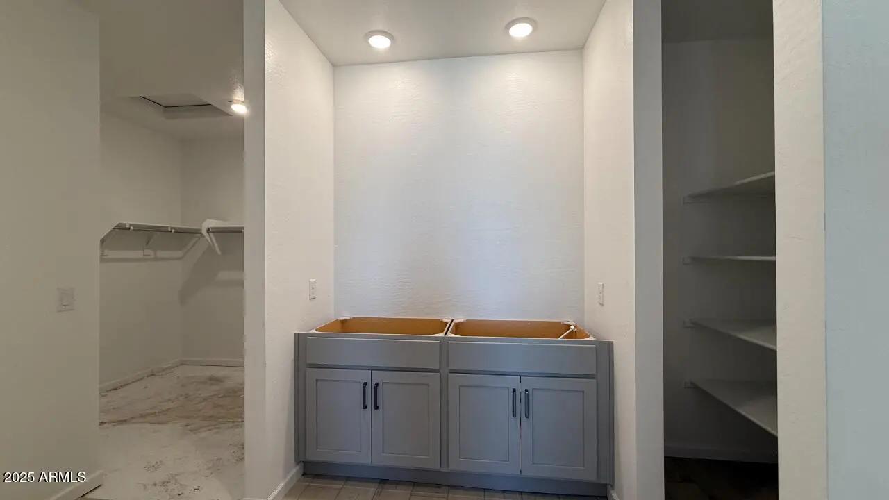 Real Estate Picture 20