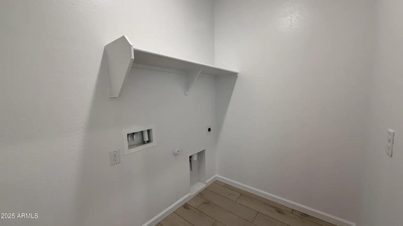 Real Estate Picture 27