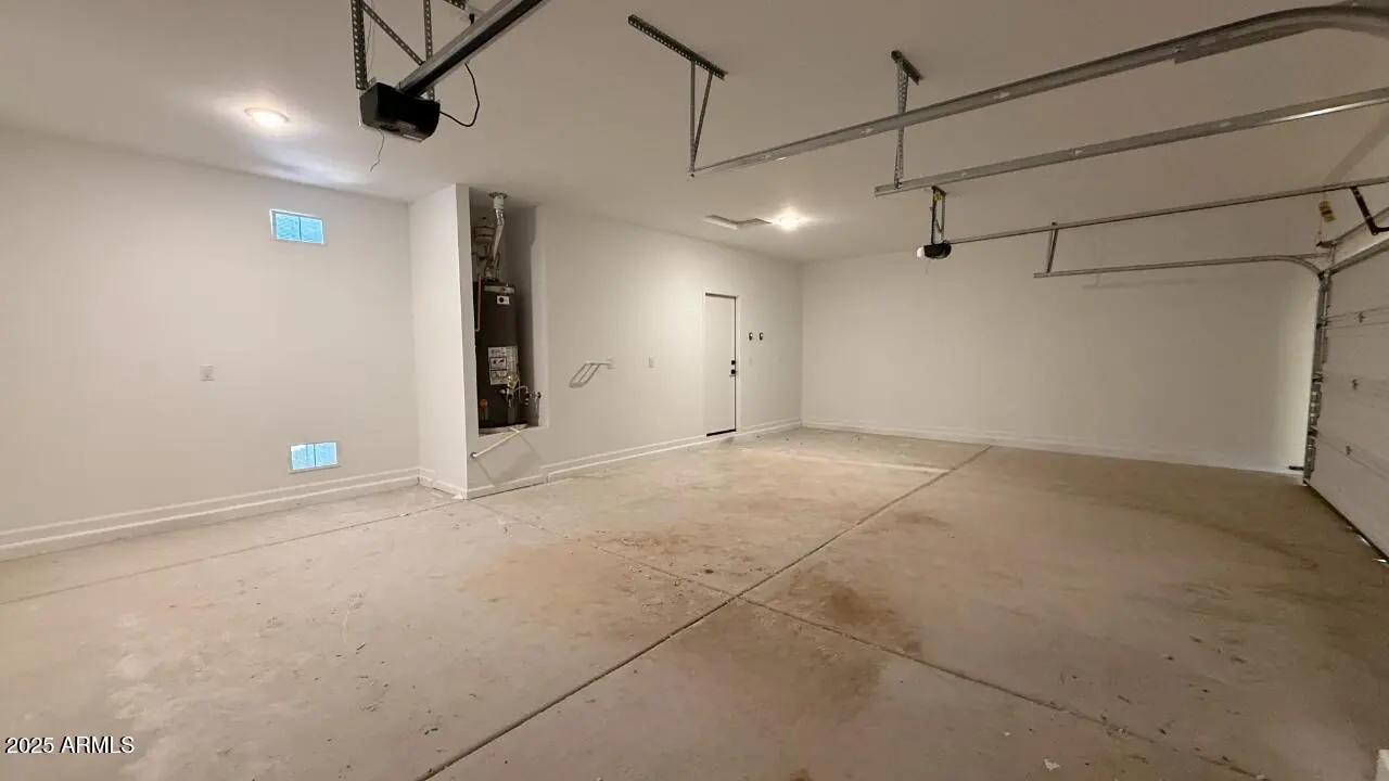 Real Estate Picture 32