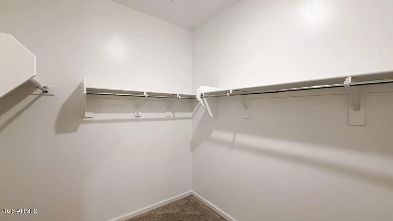 Real Estate Picture 14